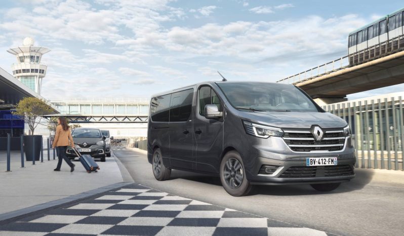 Renault Trafic Combi full