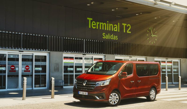 Renault Trafic Combi full