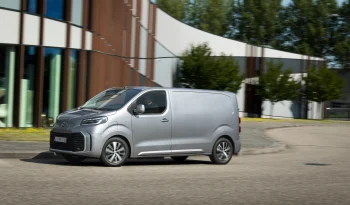 Toyota Proace full