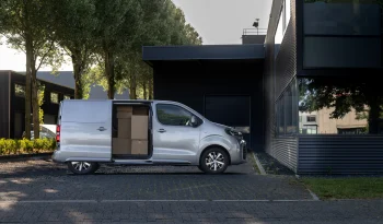 Toyota Proace full