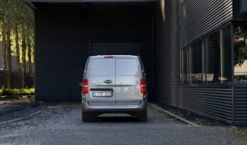 Toyota Proace full