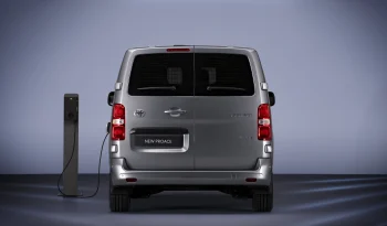 Toyota Proace full