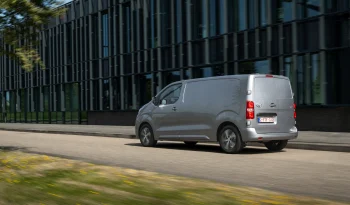 Toyota Proace full