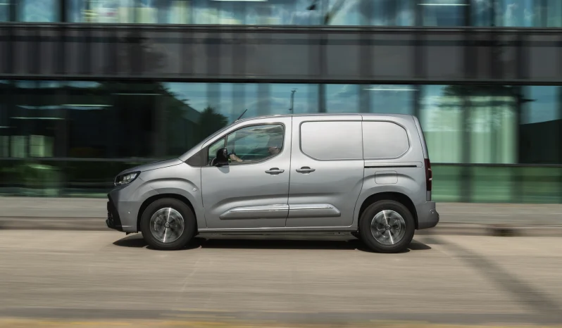 Toyota Proace City full