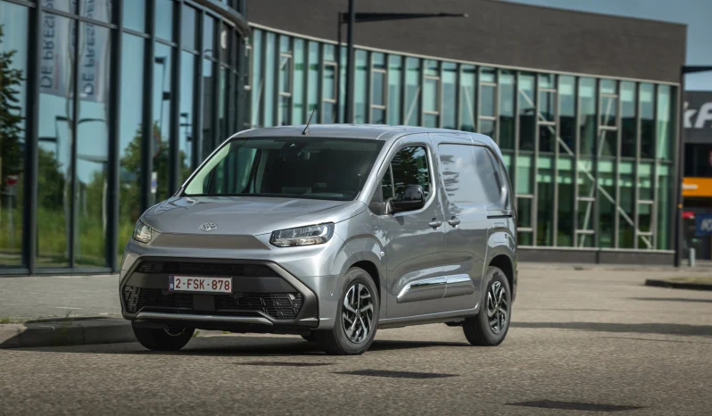 Toyota Proace City full
