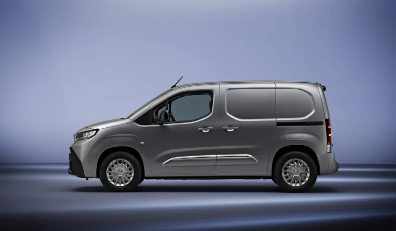 Toyota Proace City full