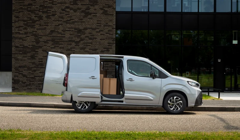 Toyota Proace City full