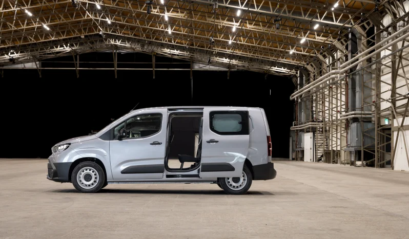 Toyota Proace City full
