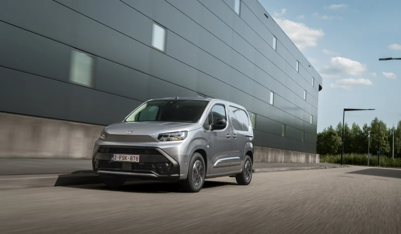 Toyota Proace City full