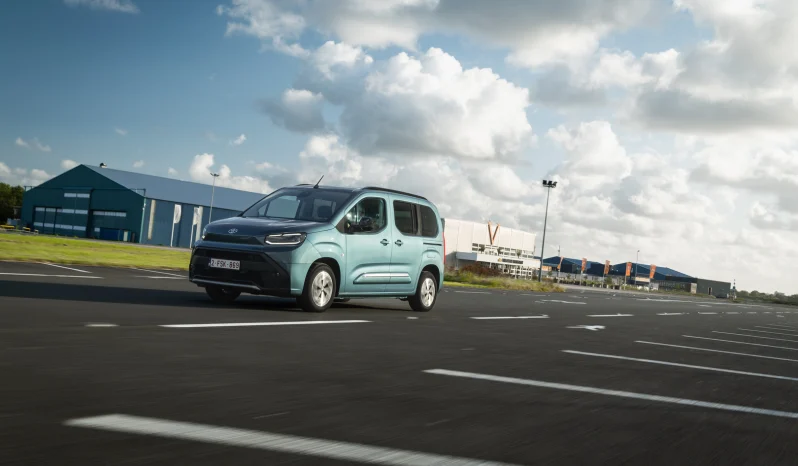 Toyota Proace City Verso full