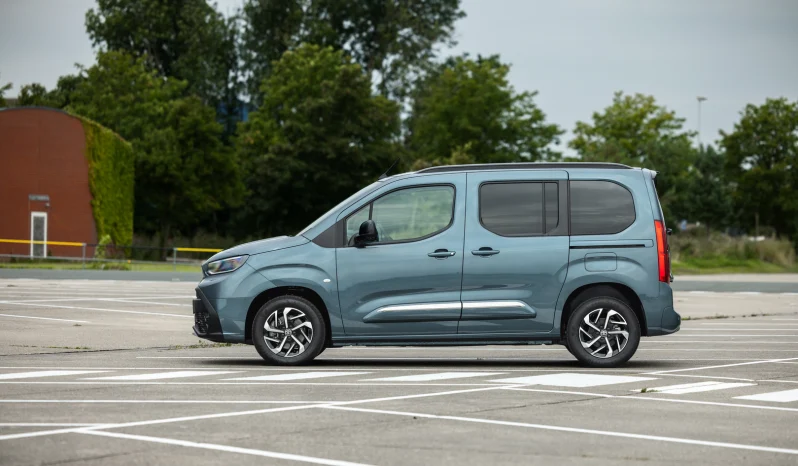 Toyota Proace City Verso full