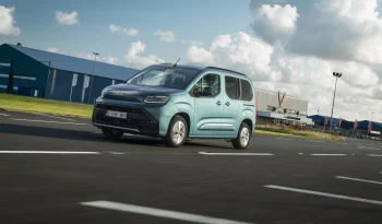 Toyota Proace City Verso full