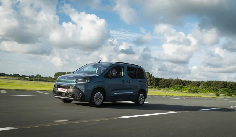 Toyota Proace City Verso full