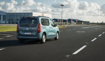 Toyota Proace City Verso full