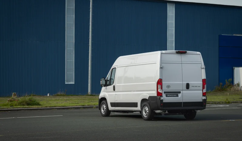 Toyota Proace Max full
