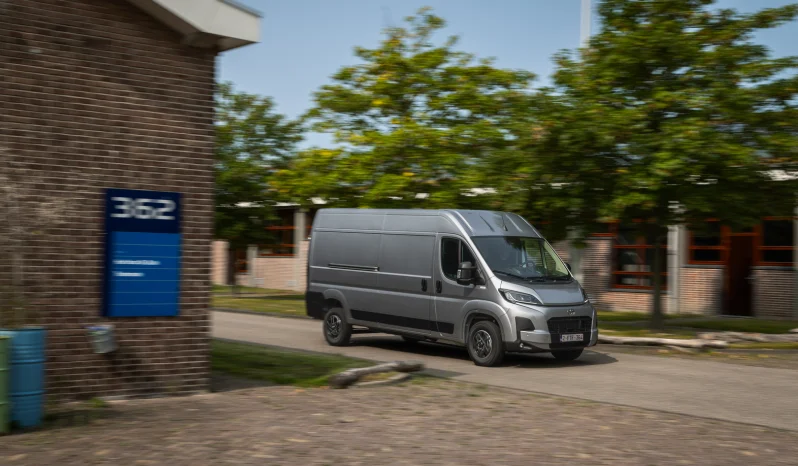 Toyota Proace Max full
