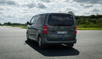 Toyota Proace Verso full