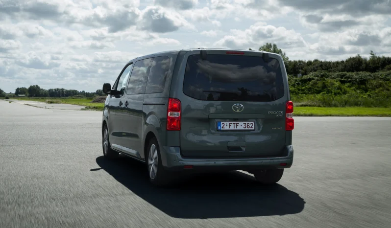 Toyota Proace Verso full