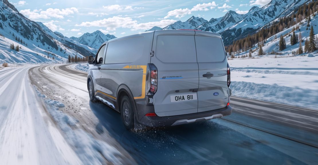 Ford E-Transit Custom a examen: así rinde la eléctrica que quiere mandar en las flotas medianas