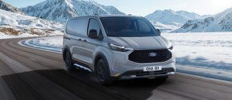Ford Transit Custom vs Volkswagen Transporter T7: duelo mediano para autónomos exigentes