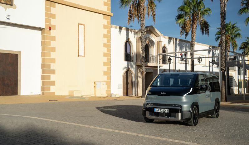 Kia PV5 Pasajeros full