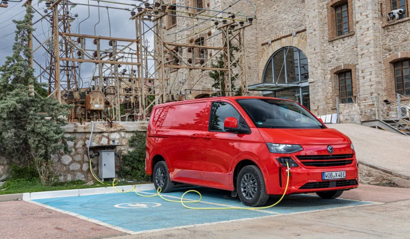 Volkswagen e-Transporter full