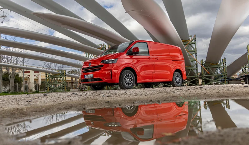 Volkswagen e-Transporter full