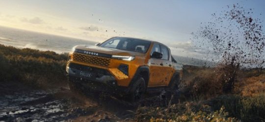 Nueva Toyota Hilux: la pick-up se electrifica con versiones Hybrid 48V y 100% eléctrica