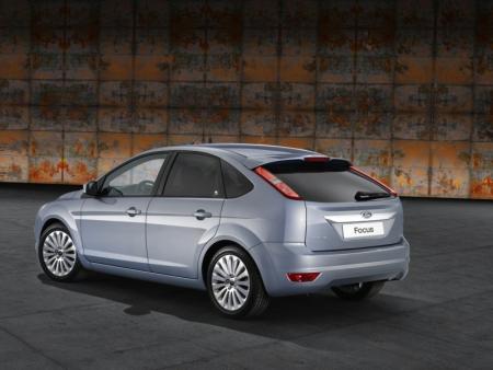 Ford Focus Reestyling Gris Trasera
