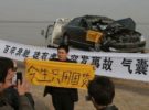 Un chino anuncia que sólo comprará coches de su país después de estrellar un Mercedes S350