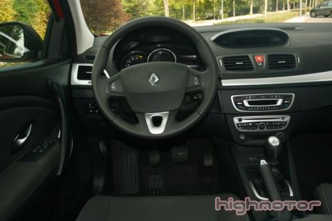 Renault Megane Coupé 1.6 dynamique 110 CV
