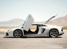 Jordan Shiraki “se ceba” con el Lamborghini Aventador