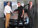 Mercedes regala un SLS AMG al español que ganó el Campeonato Gran Turismo 5