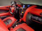 Lo que ofrece el Aston Martin Cygnet que no tiene el Toyota iQ