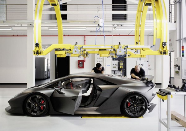 Lamborghini-Sesto-Elemento-fabriek-01