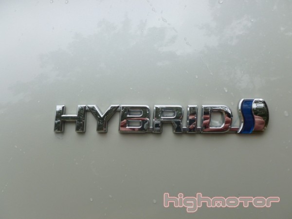 Toyota-Yaris-HSD-10