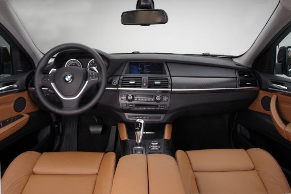2013-BMW-X6-5[3]