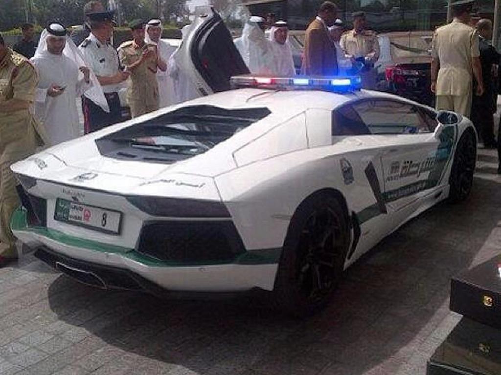 Un Lamborghini Aventador para la policía de Dubai