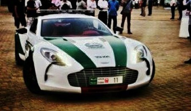 La Policia de Dubai añade un Aston Martin One-77 a sus patrullas