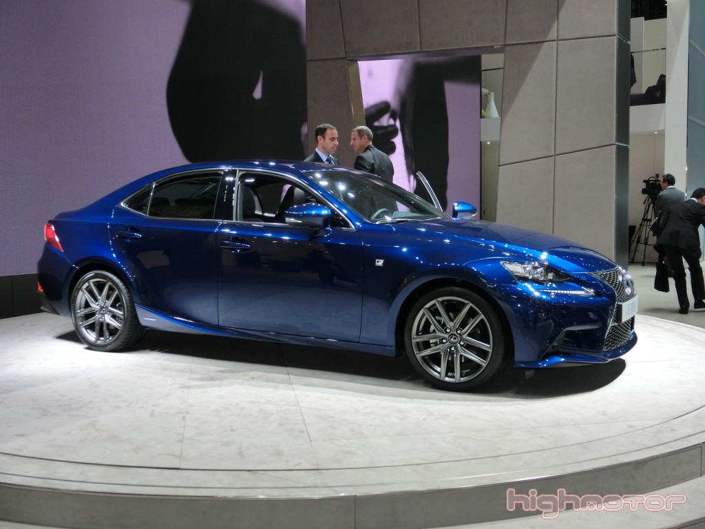 Lexus anuncia el programa Lexus Hybrid Privilege Care