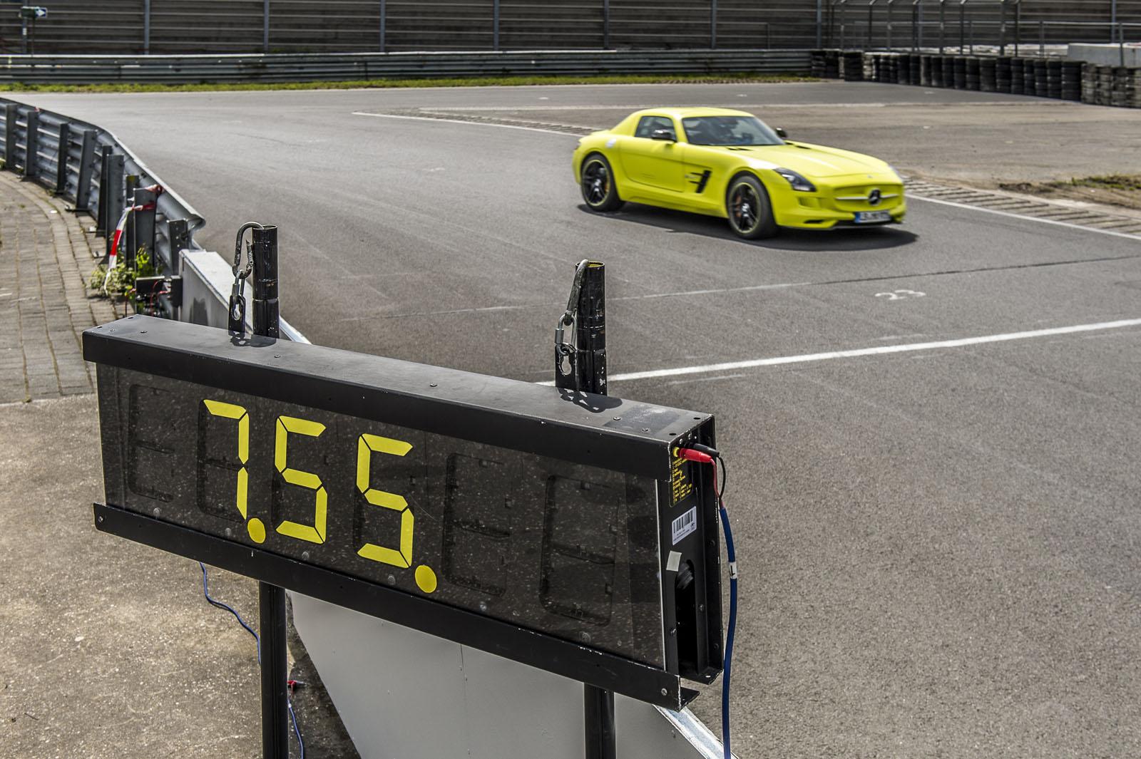 Mercedes-Benz SLS AMG Electric Drive: un gran tiempo en Nurburgring