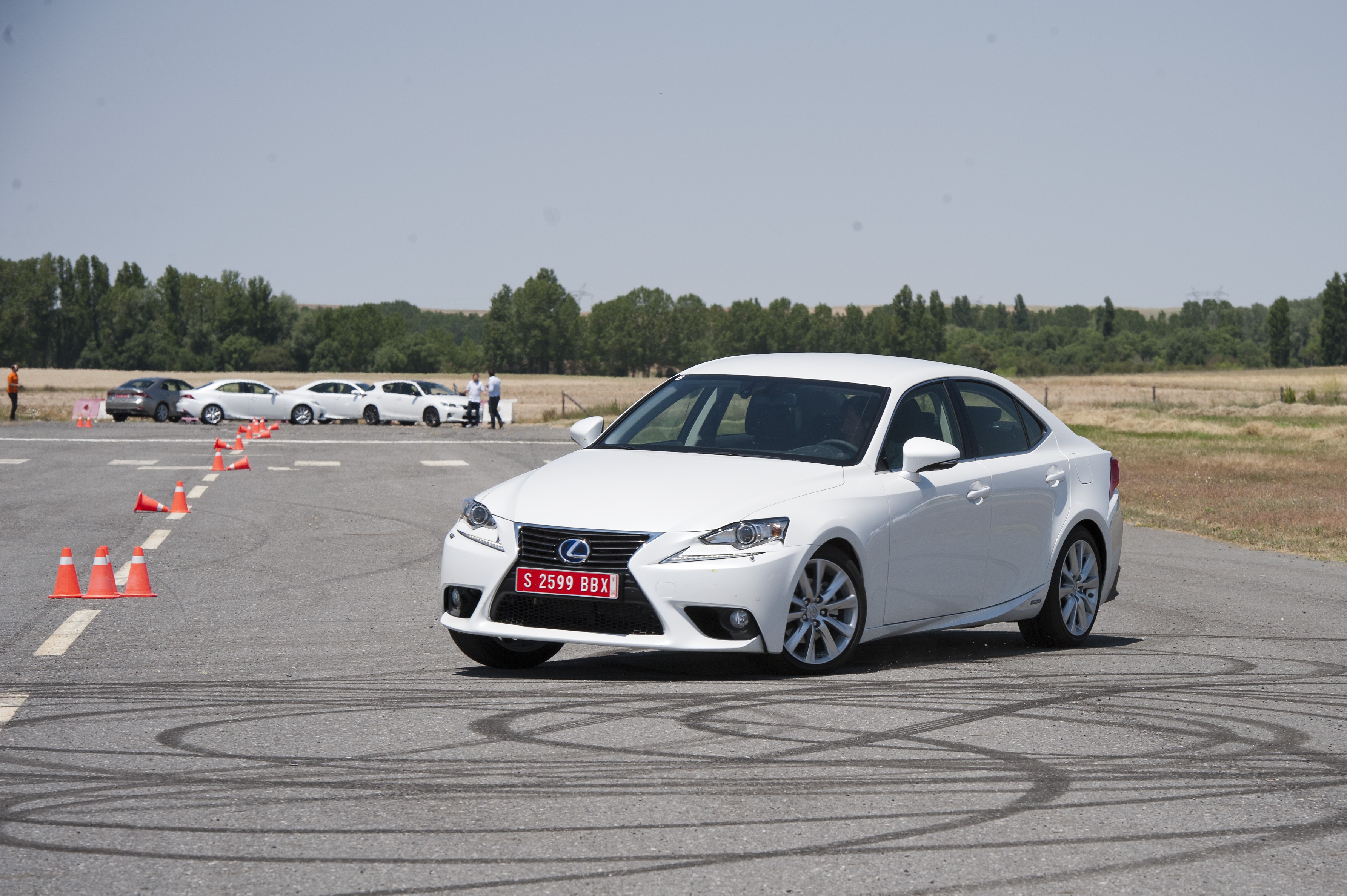 Lexus IS300h, presentación y prueba en Segovia