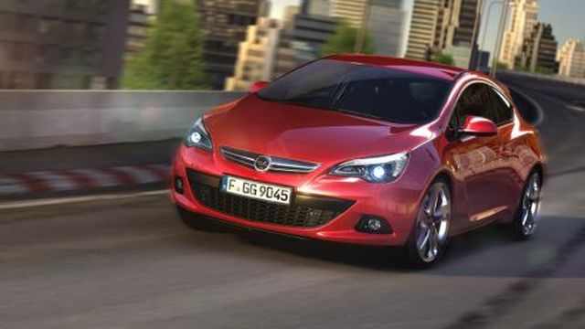 El Opel Astra 2.0 CDTI establece record de velocidad