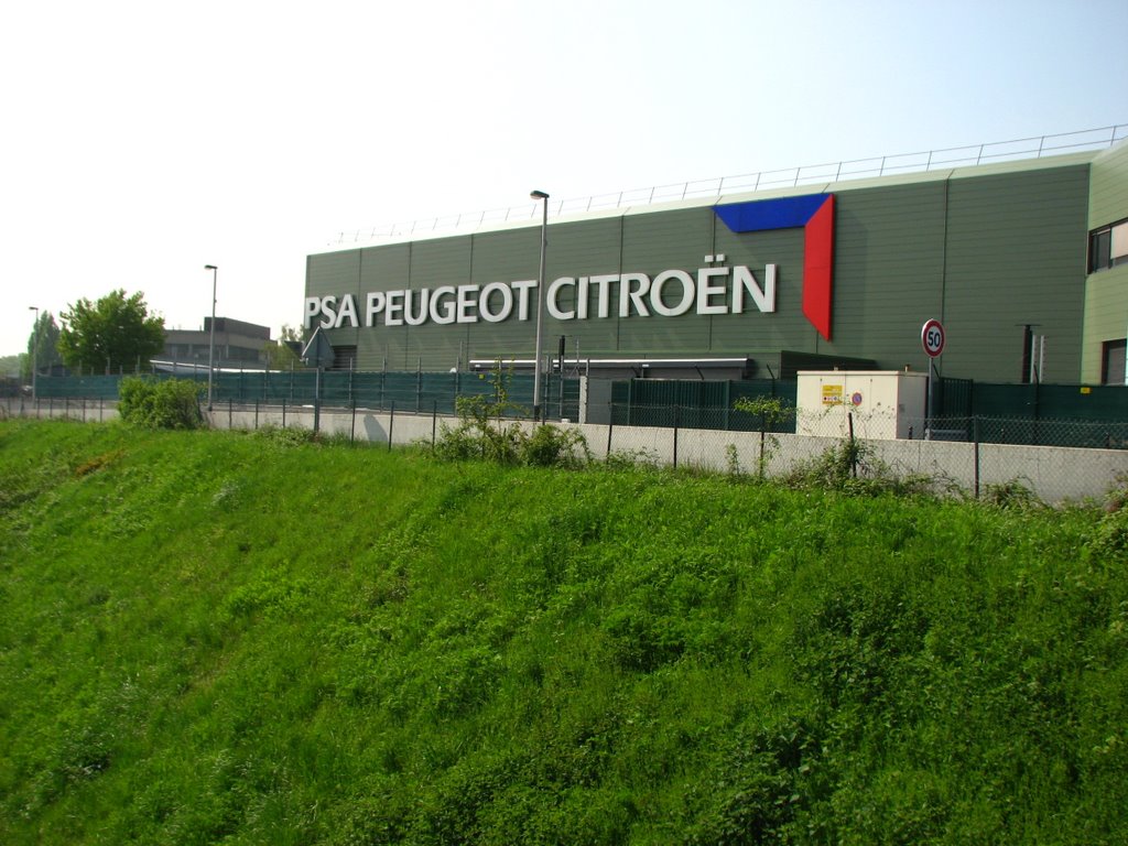 La compañía china Dongfeng podría adquirir el 30% de PSA Peugeot-Citroën