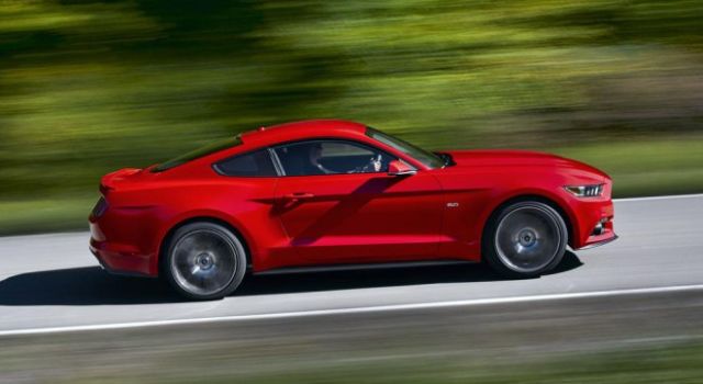 Ford estaría investigando motorizaciones diésel, eléctricas e híbridas alternativas para el Mustang