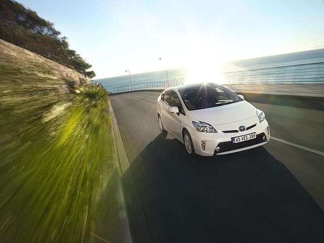 Toyota anuncia llamada a revisión para el Prius