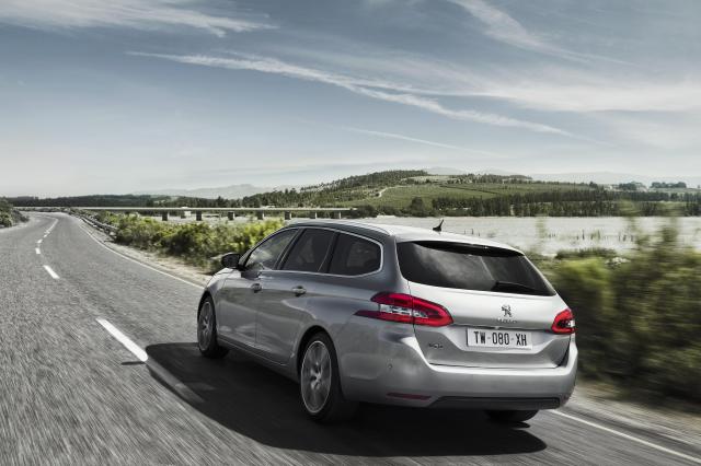 Peugeot-308-SW-3cilindros-trasera