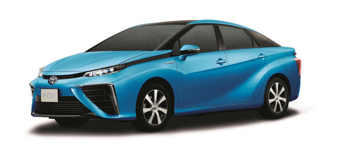 Toyota nos enseña el aspecto final de su vehículo de hidrógeno, el FCV
