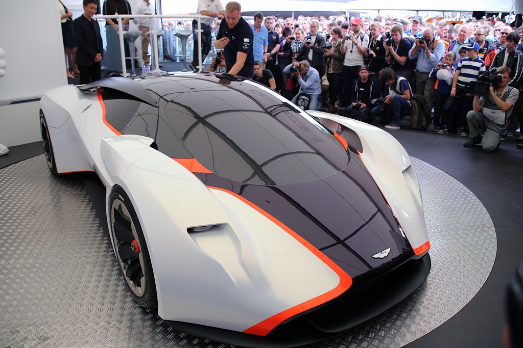 Aston Martin DP100: presentado en Goodwood Festival of Speed