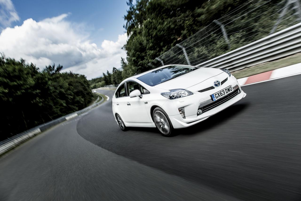 El Toyota Prius Plug-in establece un récord de consumo en Nürburgring